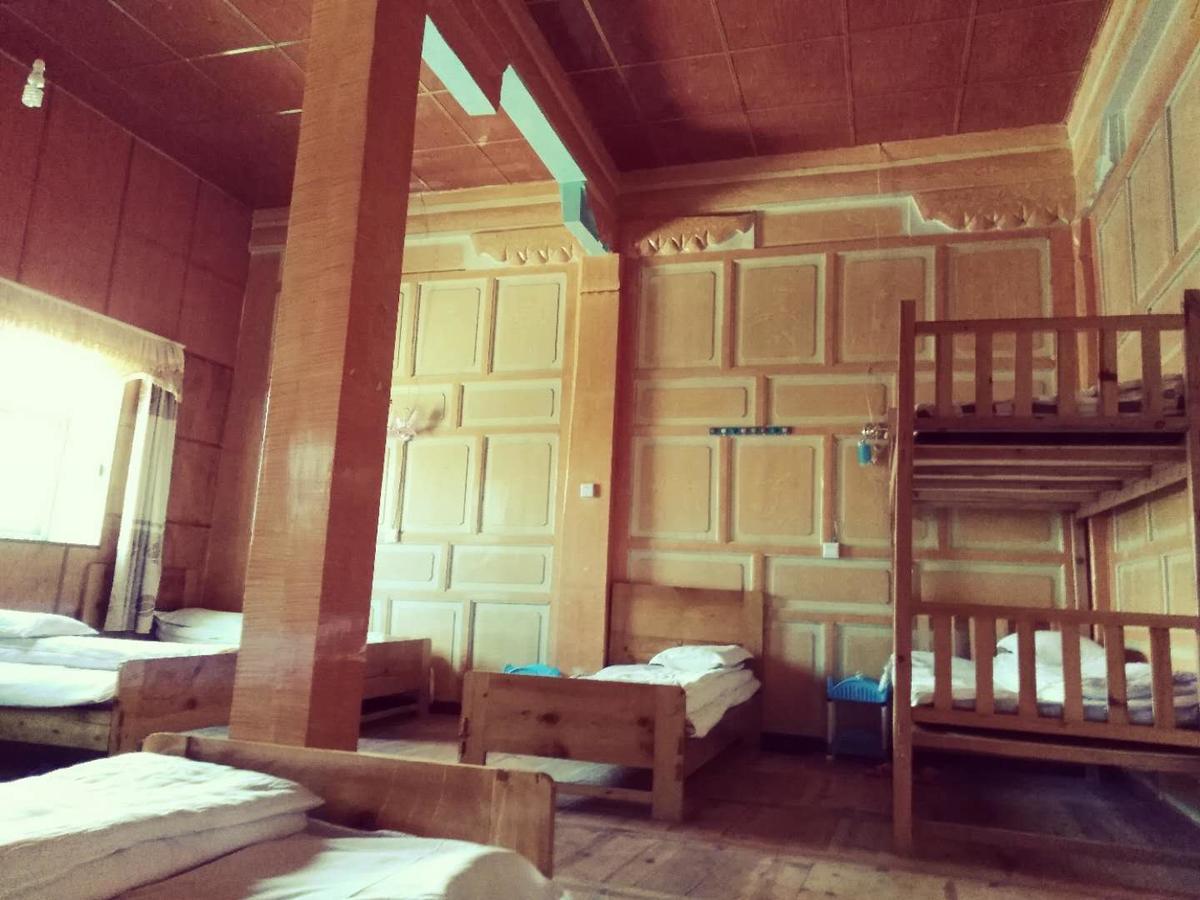 Zishuo Zihua Guest House Daocheng Exterior foto